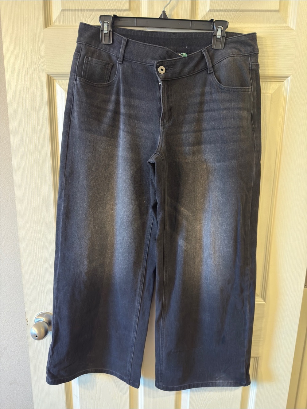 Halara Black High Waisted Wide Leg Jeans M Petite – Worn Once